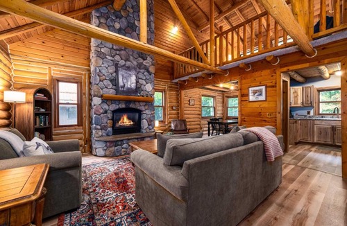 Interlochen House | NEW Nestled Ducks Cabin Near Green Lake