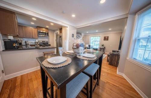 Dearborn House | Newly Renovated Townhouse on a Tranquil Street