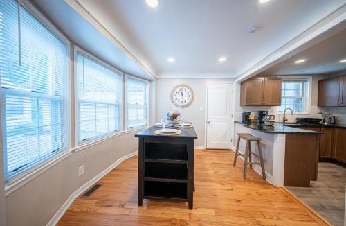 Dearborn House | Newly Renovated Townhouse on a Tranquil Street