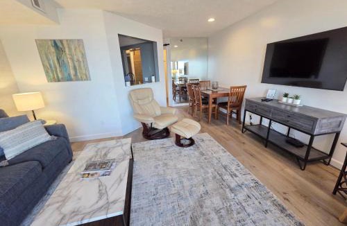 Traverse City House | North Shore Inn TC 203