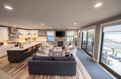 Lake Township House | Obsidian Shores Waterfront House on Crystal Lake with Private Beach Access