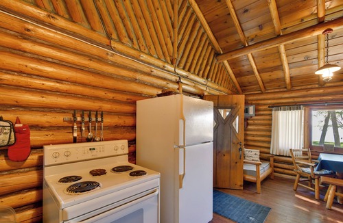 Lewiston Cabin | On All-Sports Lake! Lewiston Cabin w/Boat Dock