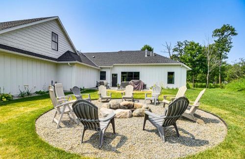Onamia House | Onamia Vacation Rental ~ 1 Mi to Mille Lacs Lake!