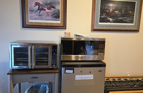 Morrisonville House | Palomino Spur Suite