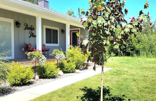 Traverse City House | "PARKER PLACE" Southern Leelanau county, 10 minutes from down town Traverse city