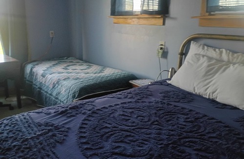 Staunton Other | Patriot off Historic Route 66, 45 minutes from St Louis Mo or Springfield, Il.