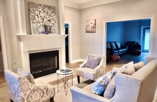 Broadmoor House | Peace on Woodwind @ Terrific 3-bedroom house in vibrant Baton Rouge