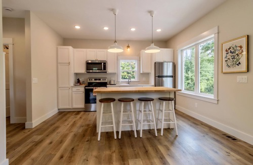 Maple City House | Peaceful Lakeside Family Getaway in Northern Michigan