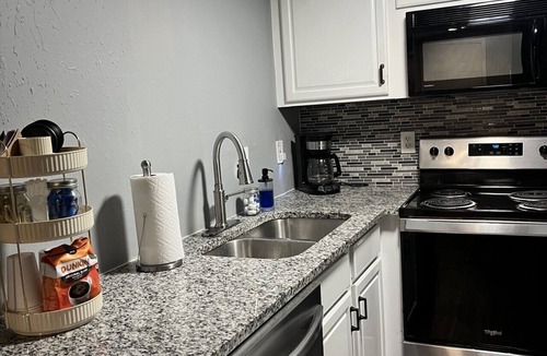 Weldon Spring Heights Apartment | Peaceful Retreat Escape