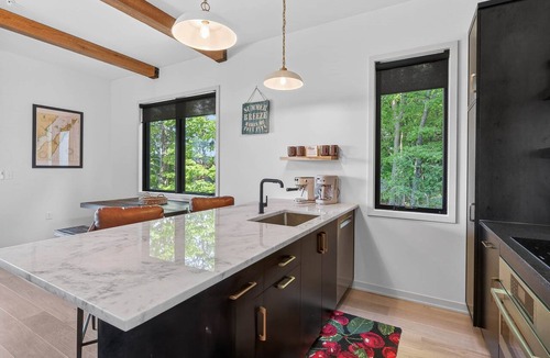 Sister Bay Condo | Pearl Of Sister Bay Luxury Downtown Condo