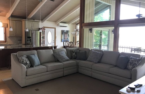 Pentwater Cottage | Pentwater Oasis, 4-bedroom house on Pentwater Lake, private docks available