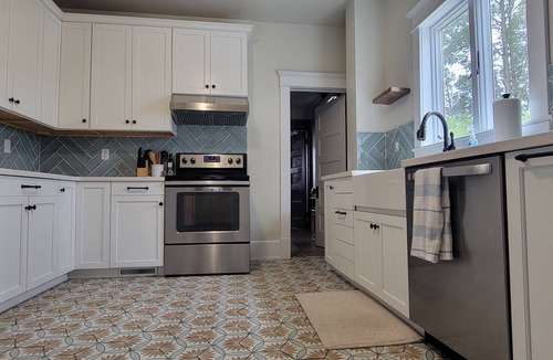 Wauseon Other | Perfect 3-bedroom farmhouse in country setting in lovely Wauseon