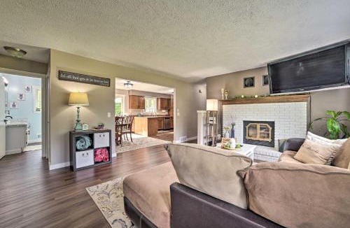 Johannesburg House | Pet-Friendly Home with Hot Tub in Northern Michigan!