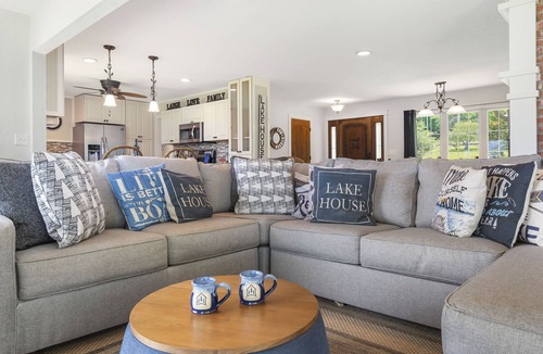 Big Cedars House | Pet Friendly Table Rock Retreat Steps from the Lake with Hot Tub, Billiards & Fireplace