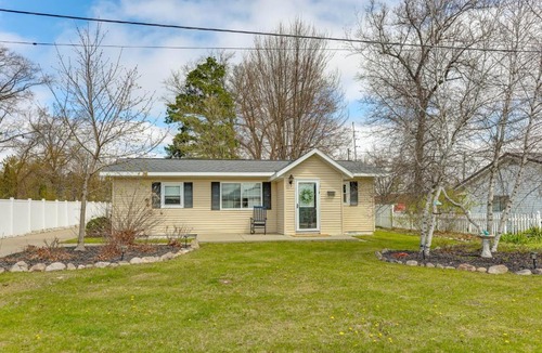 Harrison House | Pet Friendly w/Yard: 1 Mi to Wilson State Park