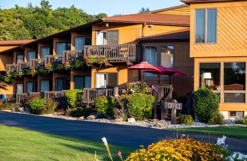 Ephraim Hotel | Pine Grove Resort