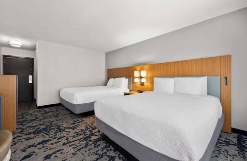 South Baton Rouge Hotel | Pleasant Stay Near LSU – Baton Rouge's Go-To Room for Value & Family Stays