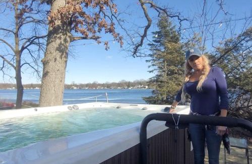 Alto House | Poolside Half Suite Cottage Studio Kyak Spa Game