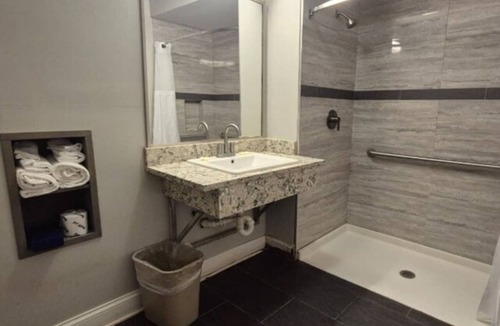 Merrillville Hotel | Practical Stay in Merrillville w/Free Parking | Albanese Candy Factory – 1mi