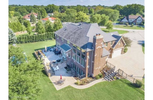 Bloomingdale House | PRESIDENTS CUP 2026 estate, 4 miles for MEDINAH COUNTRY CLUB