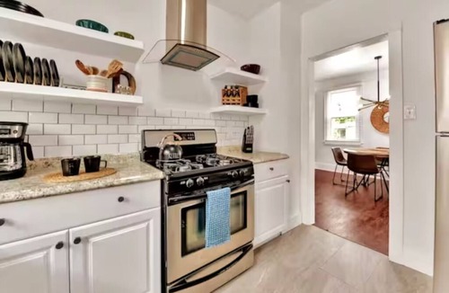 Detroit Apartment | Prime 2BR Stay Near Ford Field & Downtown Detroit!