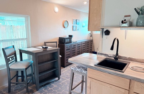 Cut Off Apartment | Private Bayou Guest Suite Retreat Near Fishing and Boat Access