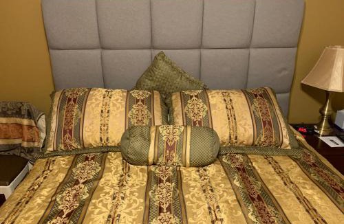 Sheboygan House | Private Guest Bedroom - 2E East Room - Close to Lake Michigan