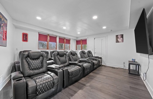 River Hills House | Private Indoor Pool Retreat, Theater Room, Sleeps 16, Near Milwaukee