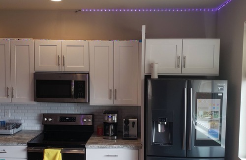 Edgewood House | Private Newer Suite Laundry n Full Kitchen between Seattle Tacoma