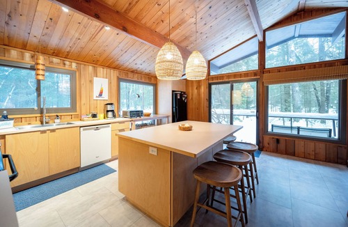 Pentwater House | Private Wooded Retreat | Screened Porch + Firepit