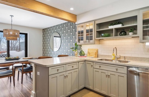 Harbor Springs Condo | Professionally Updated, Spacious, & Stylish- 4-bedroom, 3.5-bath condo