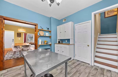 Mexicantown - Southwest Detroit House | Quaint Corktown area 4-bedroom Eclectic Interior!