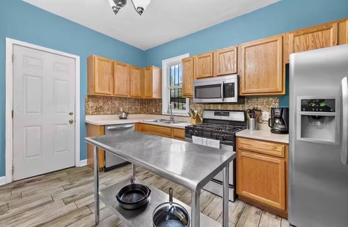 Mexicantown - Southwest Detroit House | Quaint Corktown area 4-bedroom Eclectic Interior!