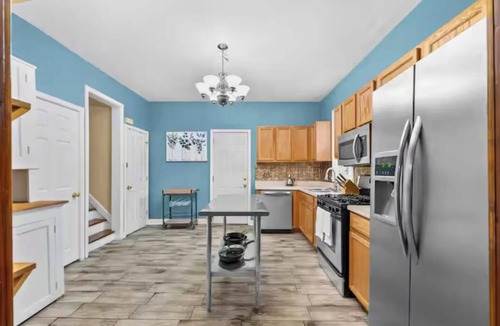 Mexicantown - Southwest Detroit House | Quaint Corktown area 4-bedroom Eclectic Interior!