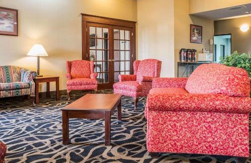 Mendota Hotel | Quality Inn & Suites Mendota near I-39