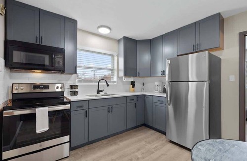 Tower Grove South Apartment | Quiet 1BR for Two · Tower Grove · Pet-Friendly · Free Parking + Laundry