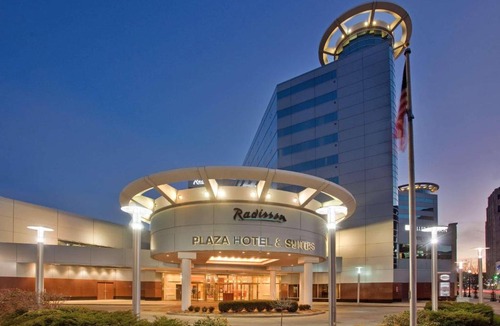 Central Business District Hotel | Radisson Plaza Hotel at Kalamazoo Center