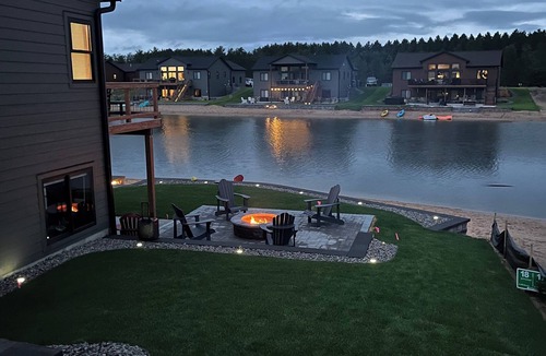 New Lisbon House | Relax & Unwind at Sunset Lake Paradise 4BR Lakefront Retreat Fire Pit, WiFi