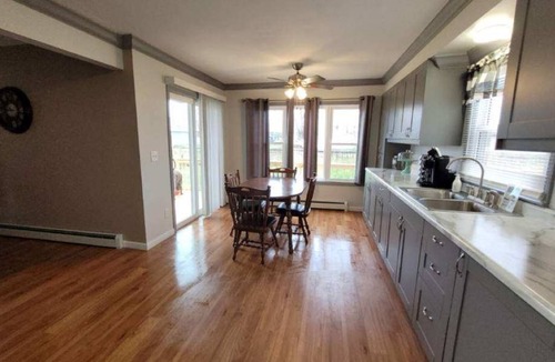 Hope House | Relaxing getaway - centrally located between Midland and Gladwin.
