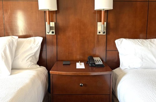 Waldron Hotel | Residence Inn Kansas City Airport