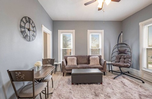 Grand Rapids Apartment | Retreat Suite 3 - Modern Getaway