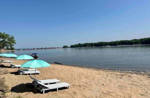 Bellevue Other | Riverfront Camper