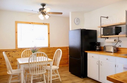 Indian River Cabin | Riverside Escape | Perfect for Families & Friends
