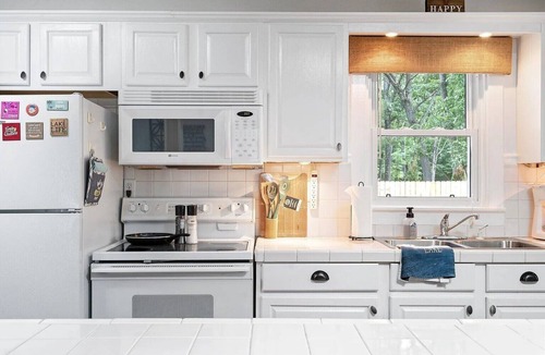 Mecosta Cottage | Round Lake | Fire Pit, Grill, Patio & Lake Access