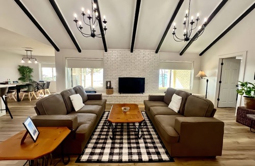 Florien House | Roux’s Lake House South Toledo Bend Lake 4 bedrooms 3 baths 8 beds sleeps 10