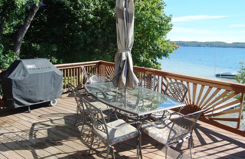 Cedar Cottage | Sangria Sunrise - Lake Leelanau Chalet