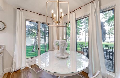 Central Lake House | Scenic Cottage w/Private Dock on Torch Lake