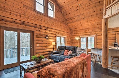 Michaywe House | Secluded Gaylord Cabin w/Deck, Fire Pit & Grill!