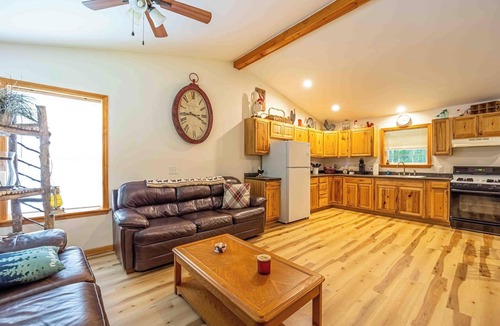 Cheboygan Cottage | Secluded Home in the woods near Black Lake, Onaway & Cheboygan