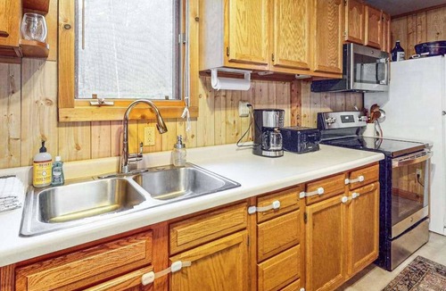 Honor House | Secluded Home with Firepit, Gas Grill, WIFI, WFH Station & Private W/D